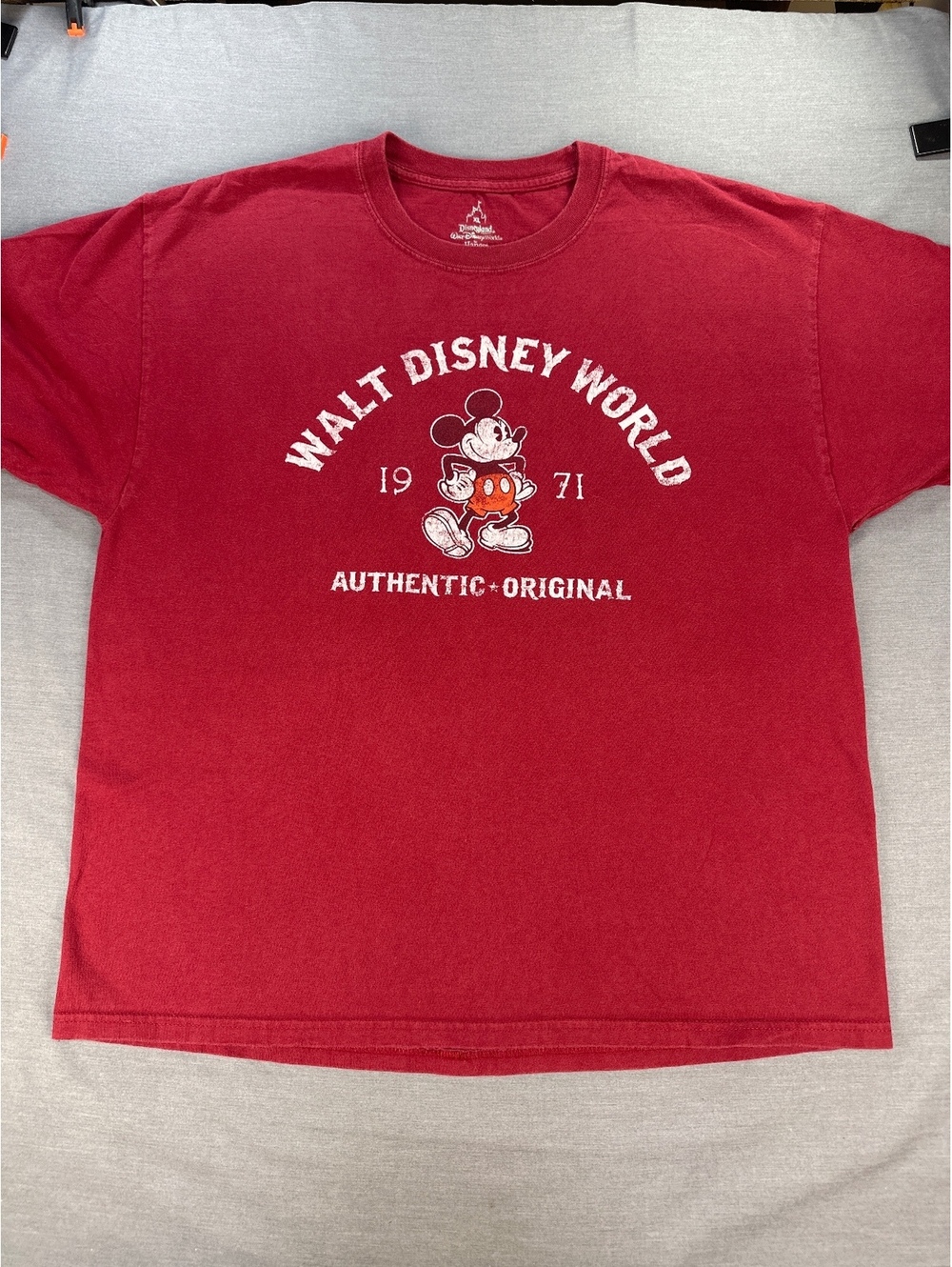 Hanes Men's Walt Disney World Graphic T-Shirt XL Red Cotton
